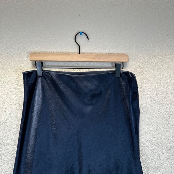 Babaton Aritzia Slip Satin Maxi Skirt Womens Sz. 16 Pull on Elastic Waist Fairy - Picture 6 of 16